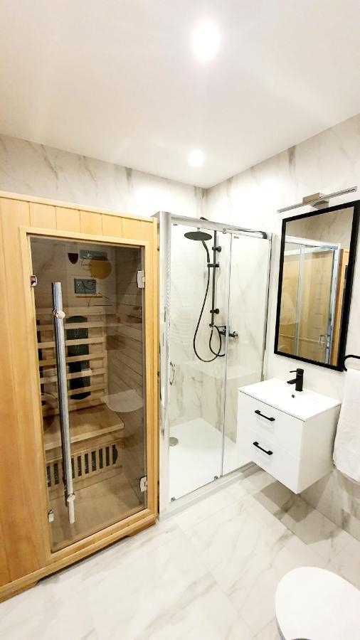 Sonia Sauna-targi-garaz Apartment